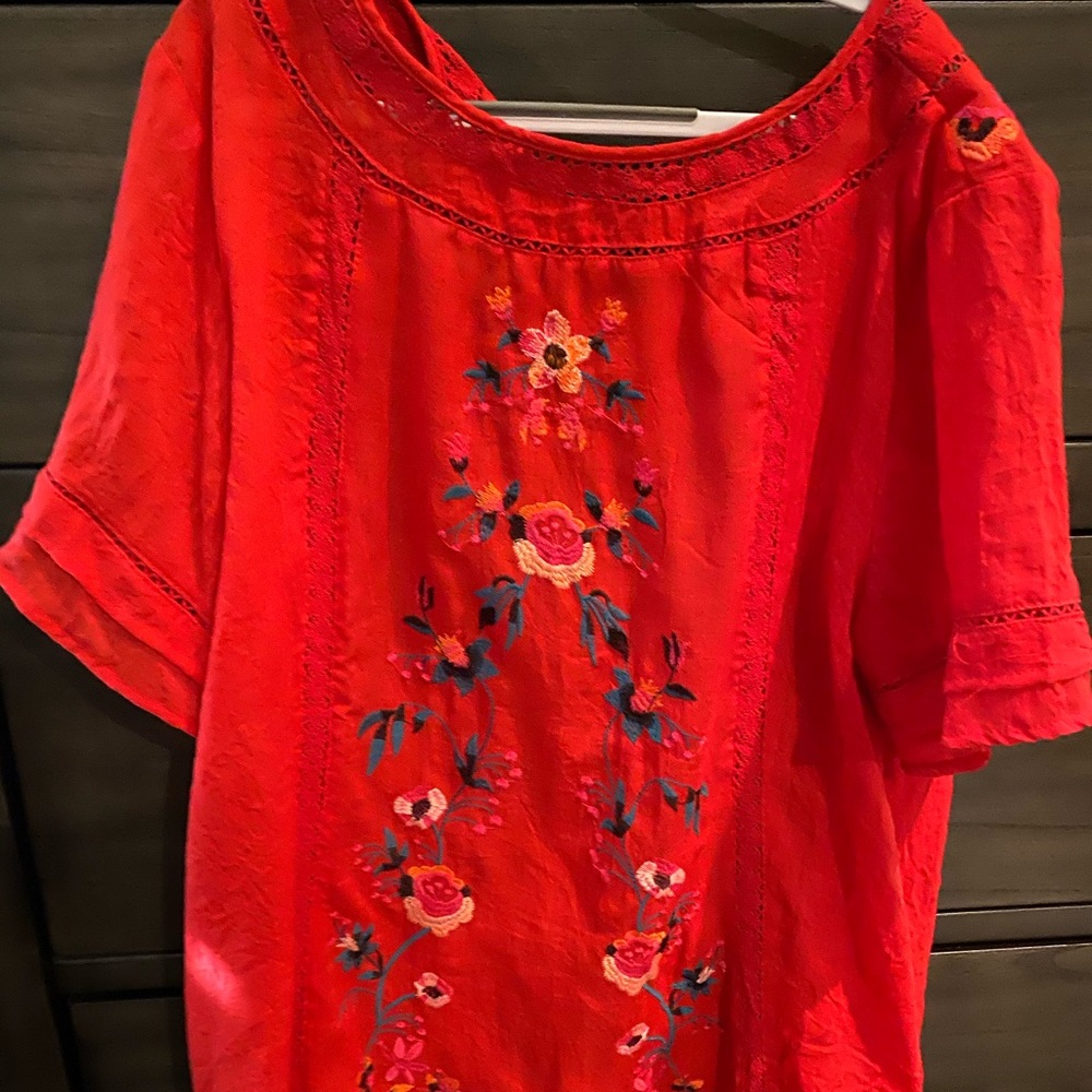 Vici collection red blouse